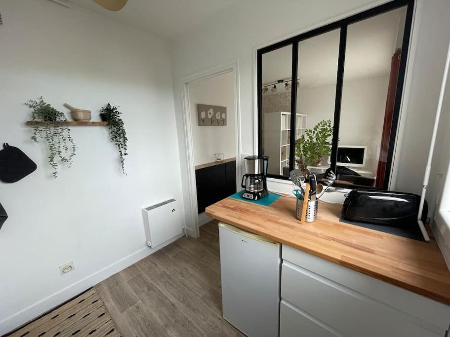 T1 - Parking - 4min De L'intramuros - Linge Inclus *